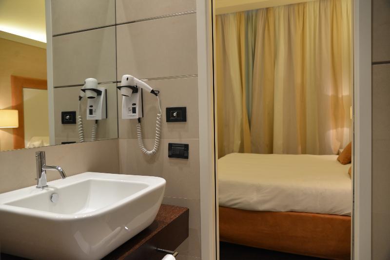 Hotel La Favorita Mantua Buitenkant foto
